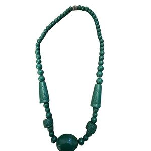 Elegant Green Beaded Necklace